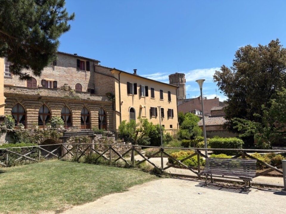 Top 3 Medieval Villages Near Pesaro and Urbino to Visit